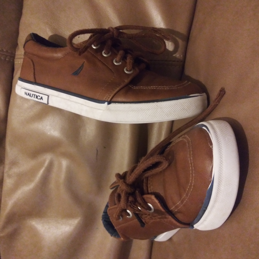Nautica Brown and White Sneakers with Suede Finish